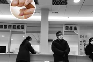 白癜風是突然出現(xiàn)還是從小就有